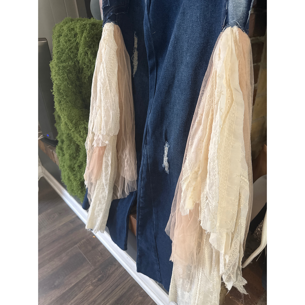 BlueVelvet Lace fringed Wide Leg Jeans - Picture 2 of 3